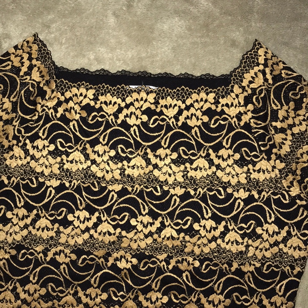 Blushe Embroidered 3/4 sleeve boat neck blouse - Picture 2 of 8